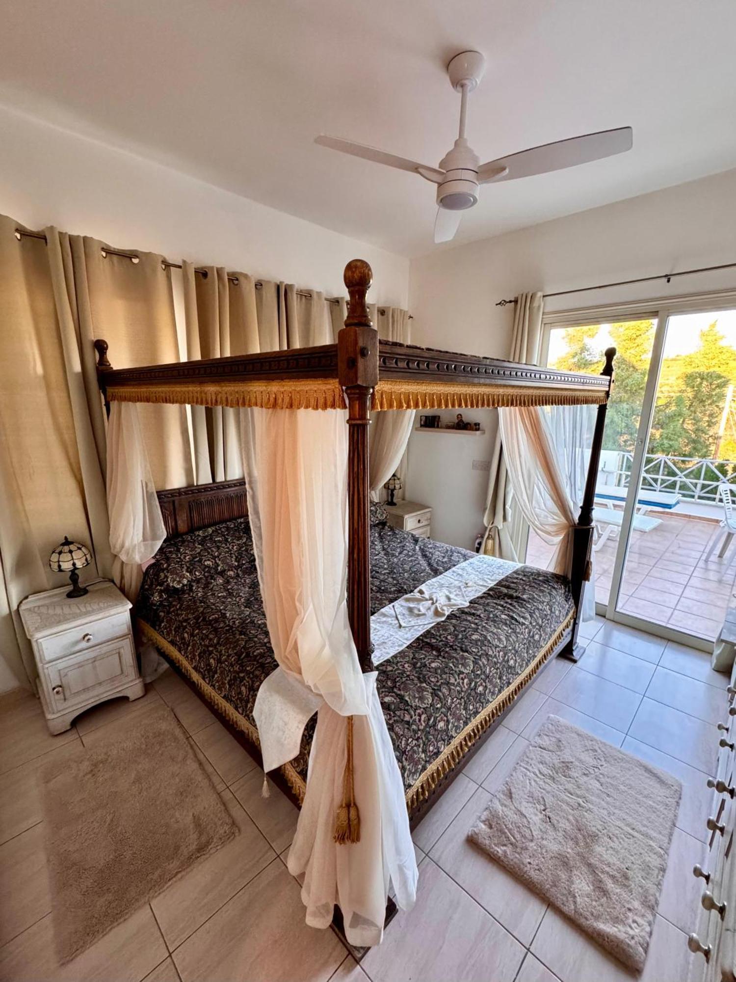 Sunset Boutique Guest House Пафос Экстерьер фото